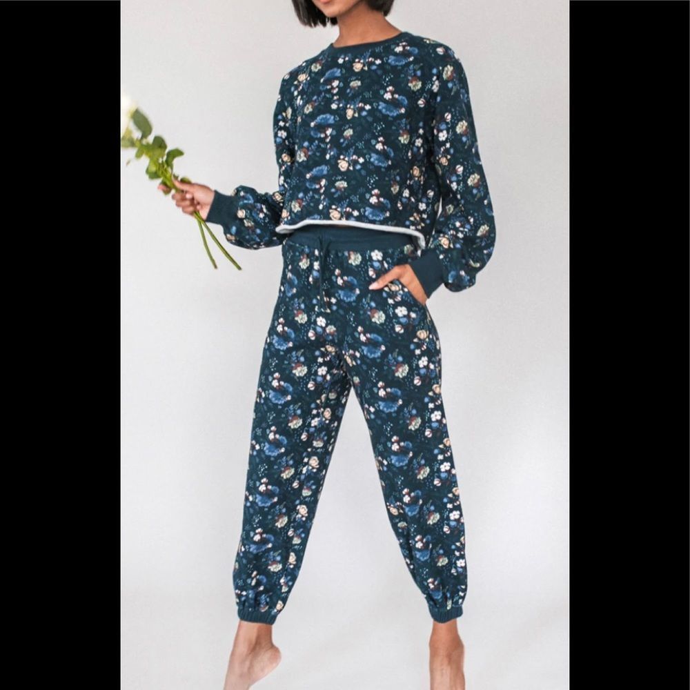 🆕 IvyCityCo Antoinette Jogger Set